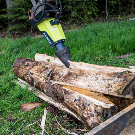 Fendre bois de chauffage avec une pelle hydraulique