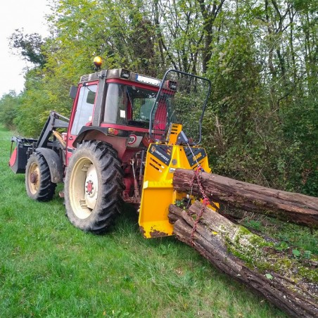 Débardage avec le treuil forestier 55MR uniforest