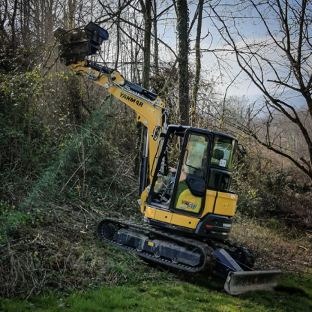 Broyeur forestier en hauteur