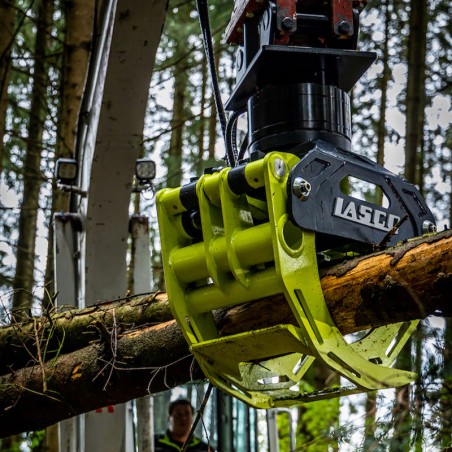 WilTec Le grappin forestier Profi soulève des grumes jusquà 520mm de Largeur et 500kg. 