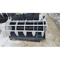 Godet multiservices largeur 1500mm pour chargeuse KNIMOPS M314-A, contre lame boulonnée, griffe forgées hydraulique