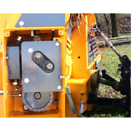 UNIFOREST 65 HF/HFpro : montage avant et arrière selon la configuration du tracteur.