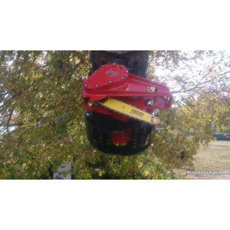 Grappin scieur MECANIL SG210 G2 en usage, photo Sit Right AB