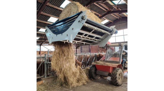 Démonstration de la dérouleuse de balle par GAEC ROCHETIERE